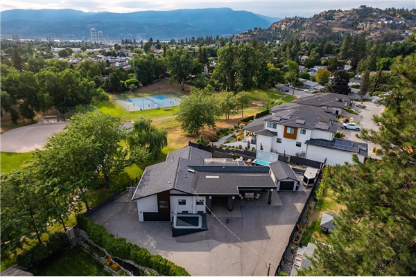 1718 Highland Drive, N, Kelowna