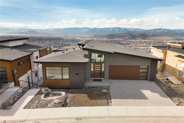 1194 Lone Pine Drive,, Kelowna