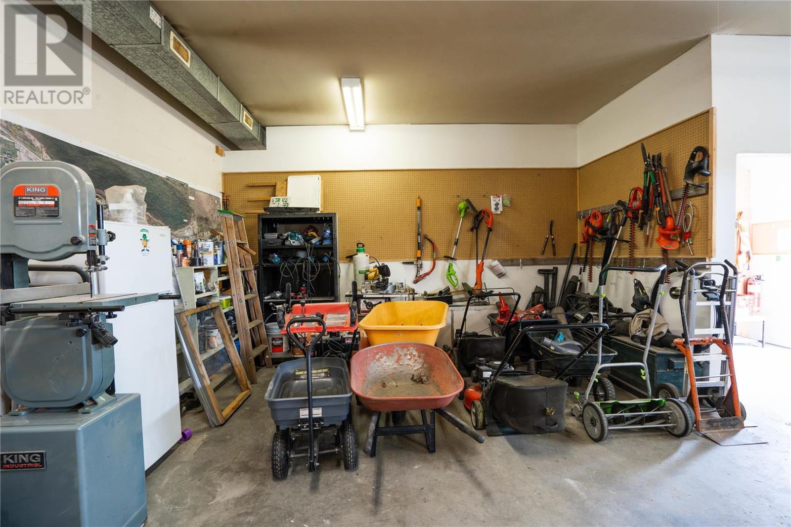 Listing 10270218 - Large Photo # 46