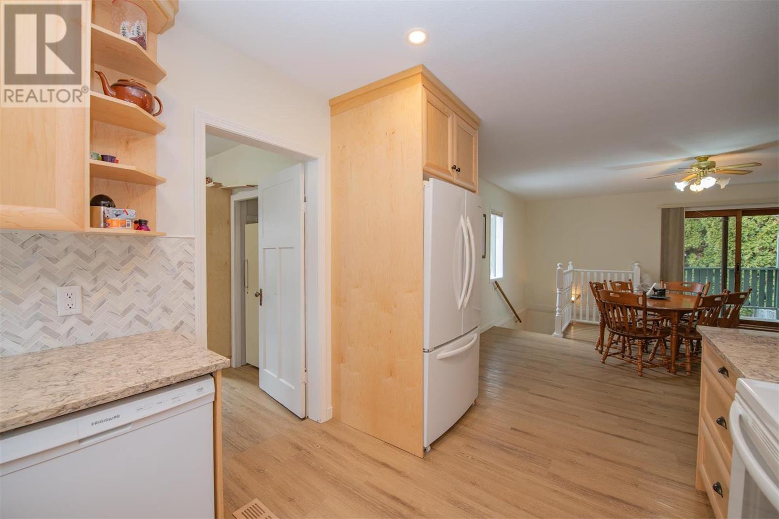 Listing 10270240 - Large Photo # 10