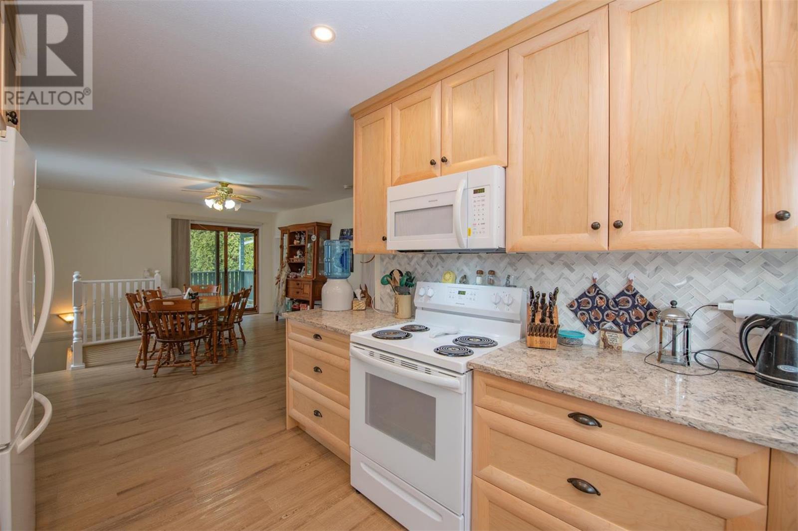 Listing 10270240 - Large Photo # 12