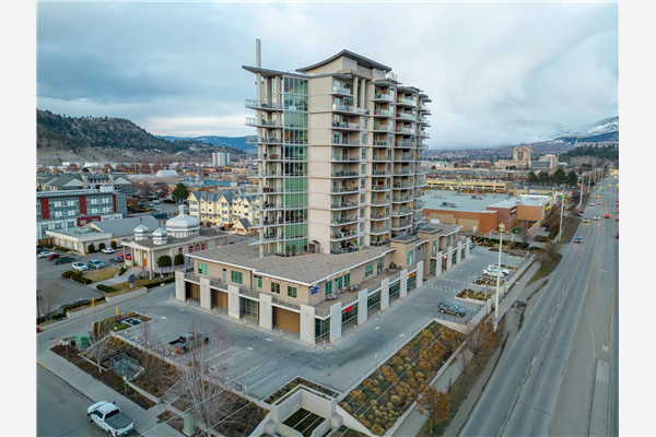 #101 2040 Springfield Road,, Kelowna