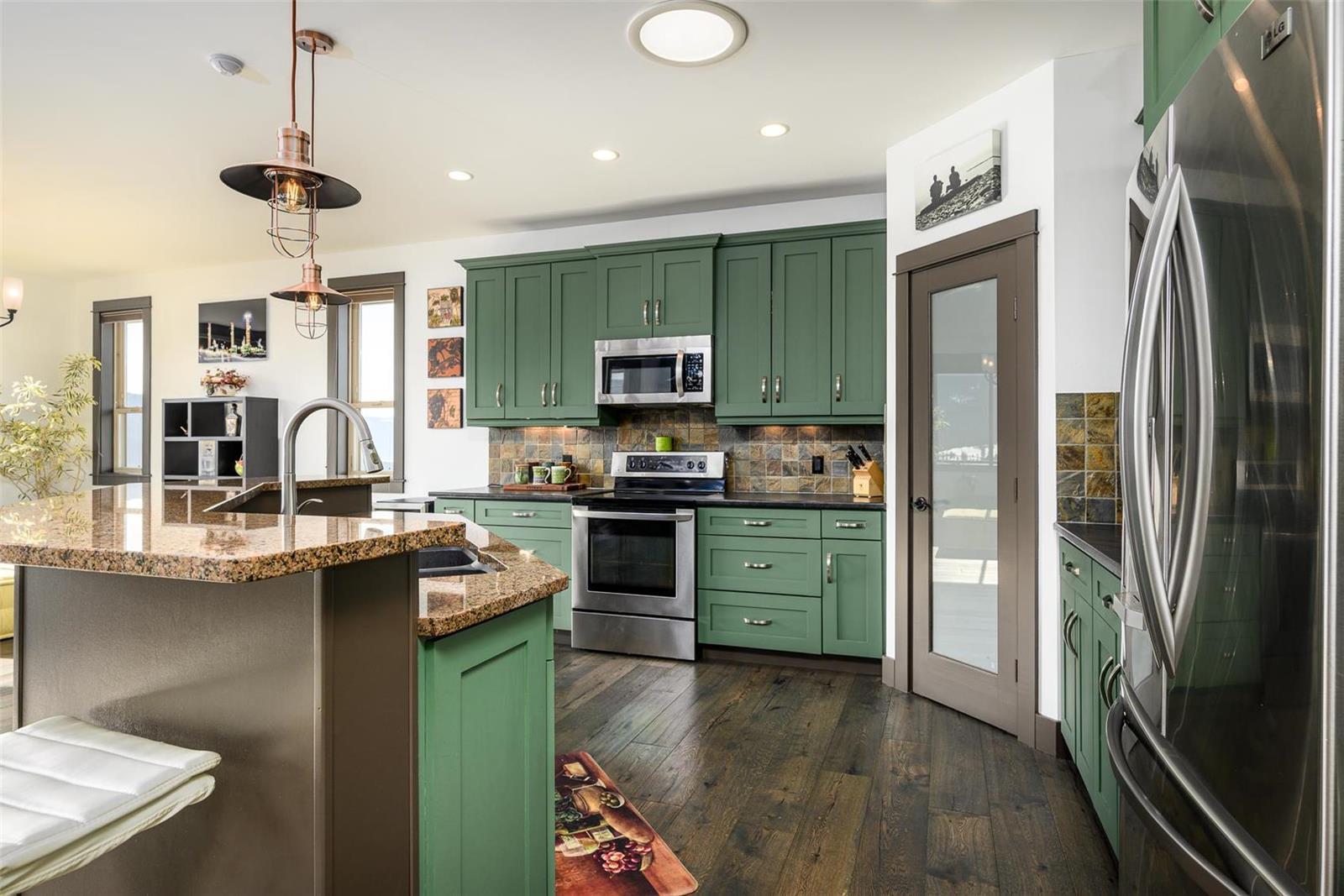 Listing 10270299 - Large Photo # 7