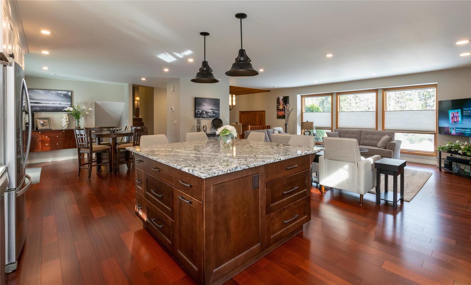 Listing 10270386 - Large Photo # 4