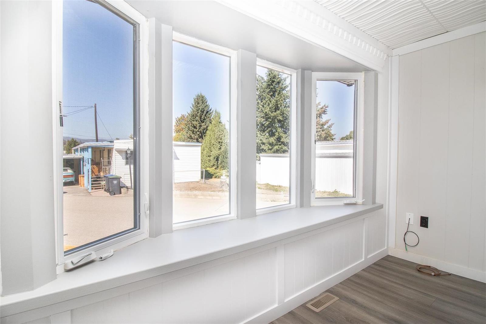 Listing 10270393 - Large Photo # 4