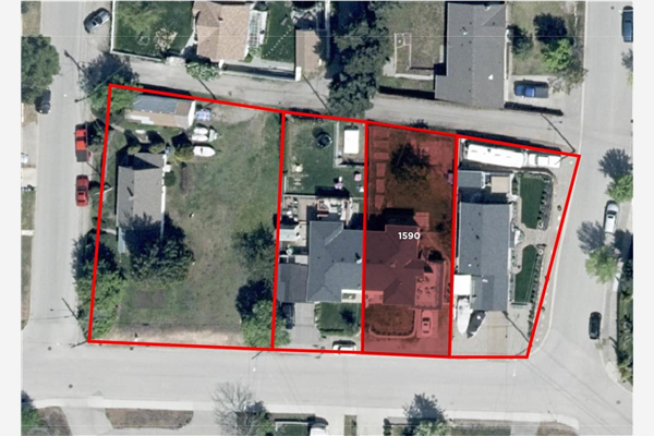 1580 Elm Street, E, Kelowna