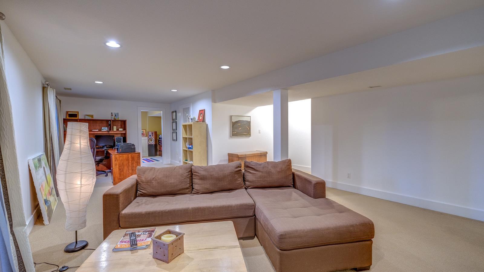 Listing 10270426 - Large Photo # 25