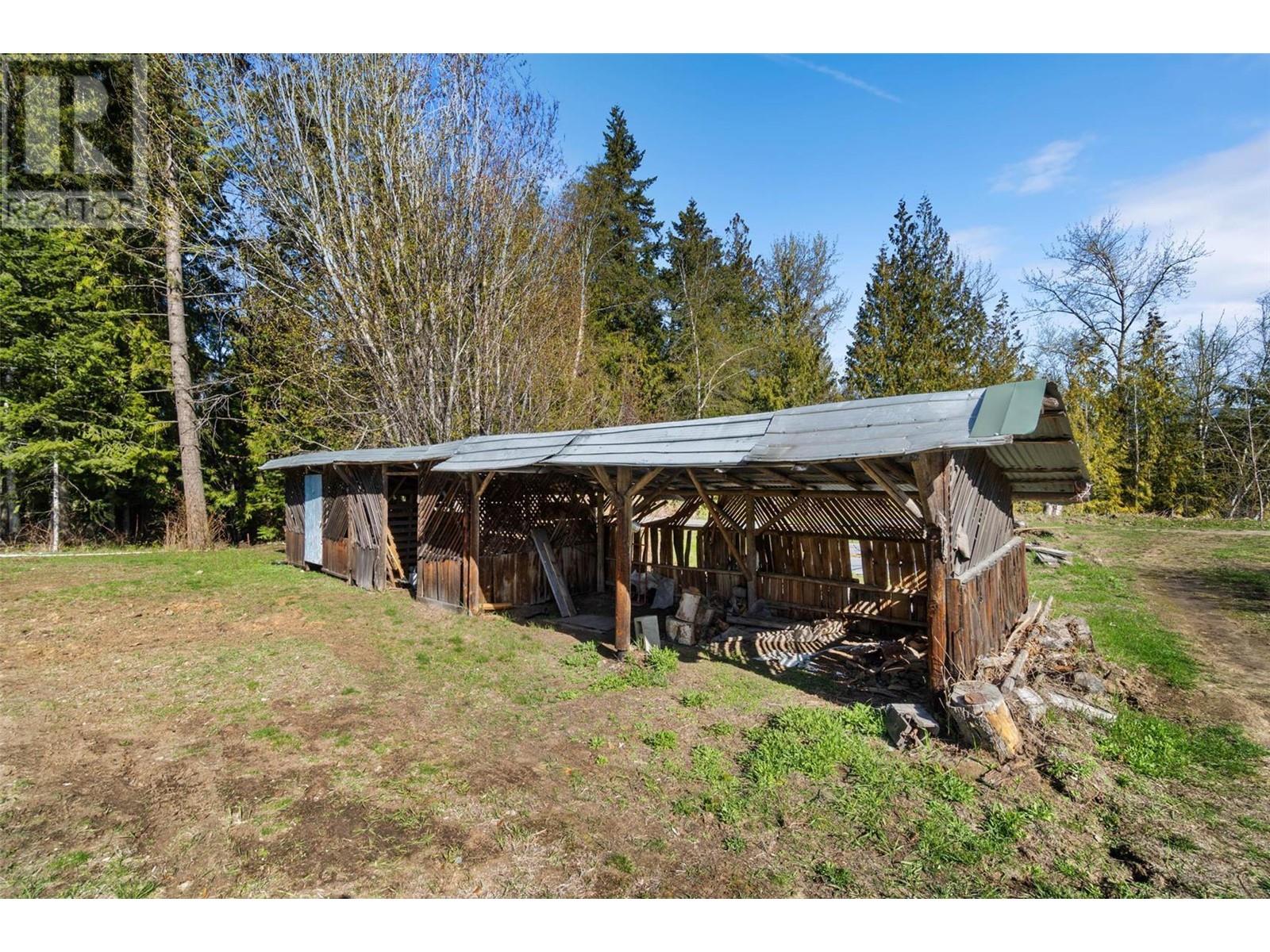 2747 Hilltop Road