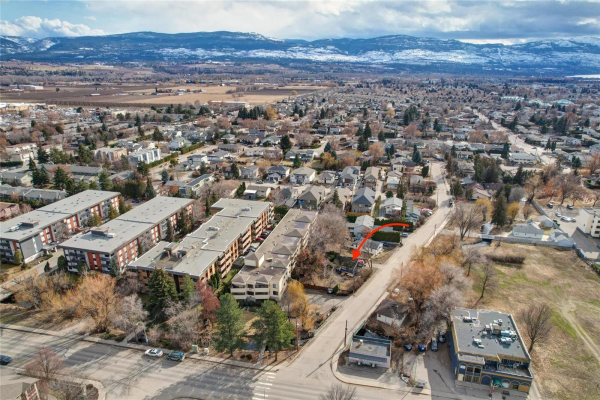1913 Lindahl Street,, Kelowna