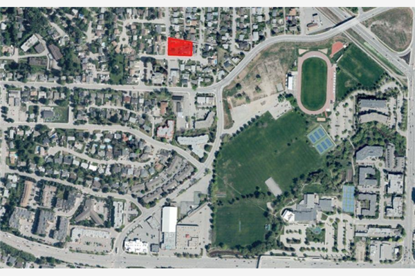1447 Elm Street, E, Kelowna