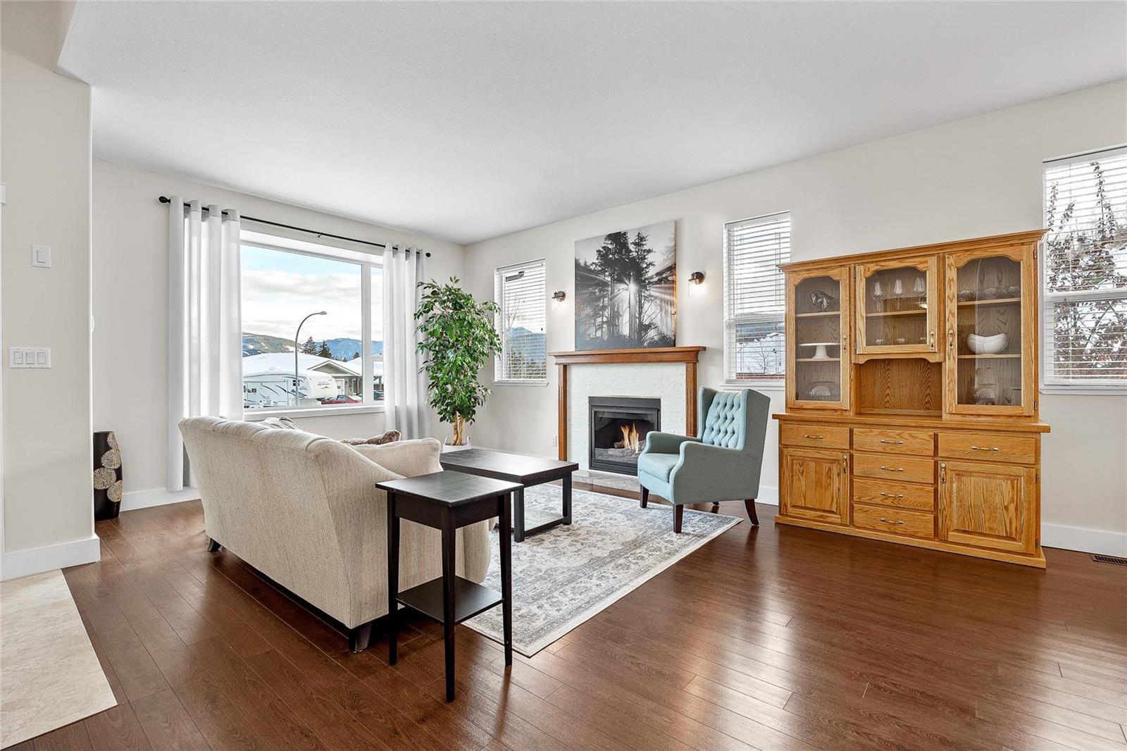 Listing 10270490 - Large Photo # 5