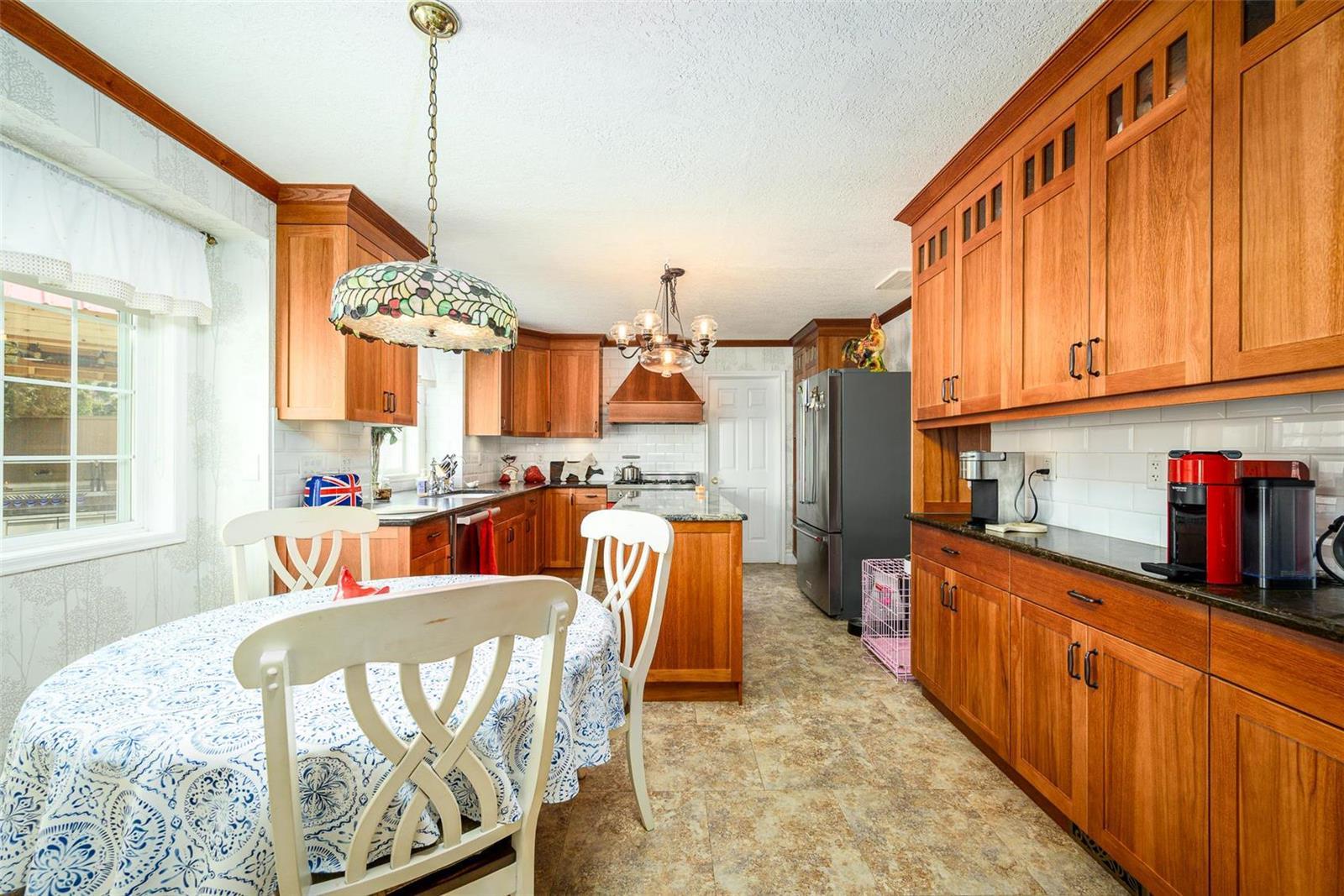 Listing 10270505 - Large Photo # 5