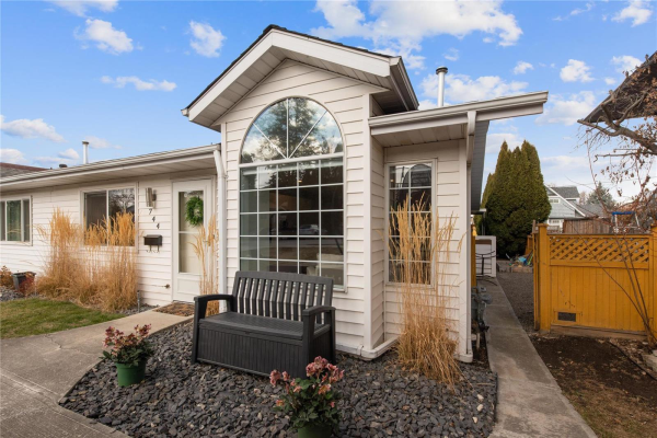 744 Francis Avenue,, Kelowna BC