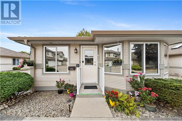#11 111 Harbourfront Drive, NW, Salmon Arm