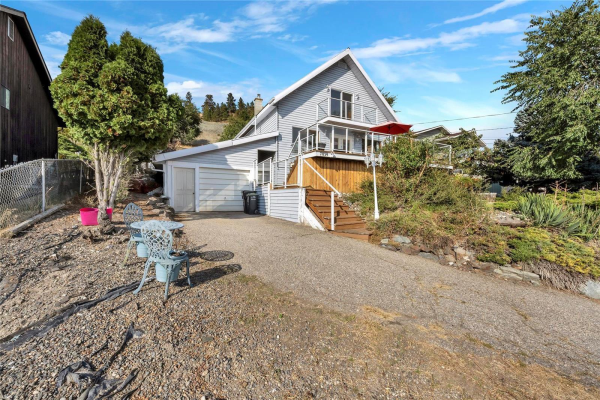 7839 Tronson Road,, Vernon