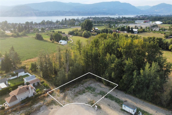 900 Bull Crescent,, Kelowna