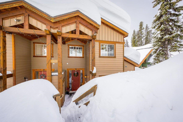 #B 4899 Snowpines Road,, Big White