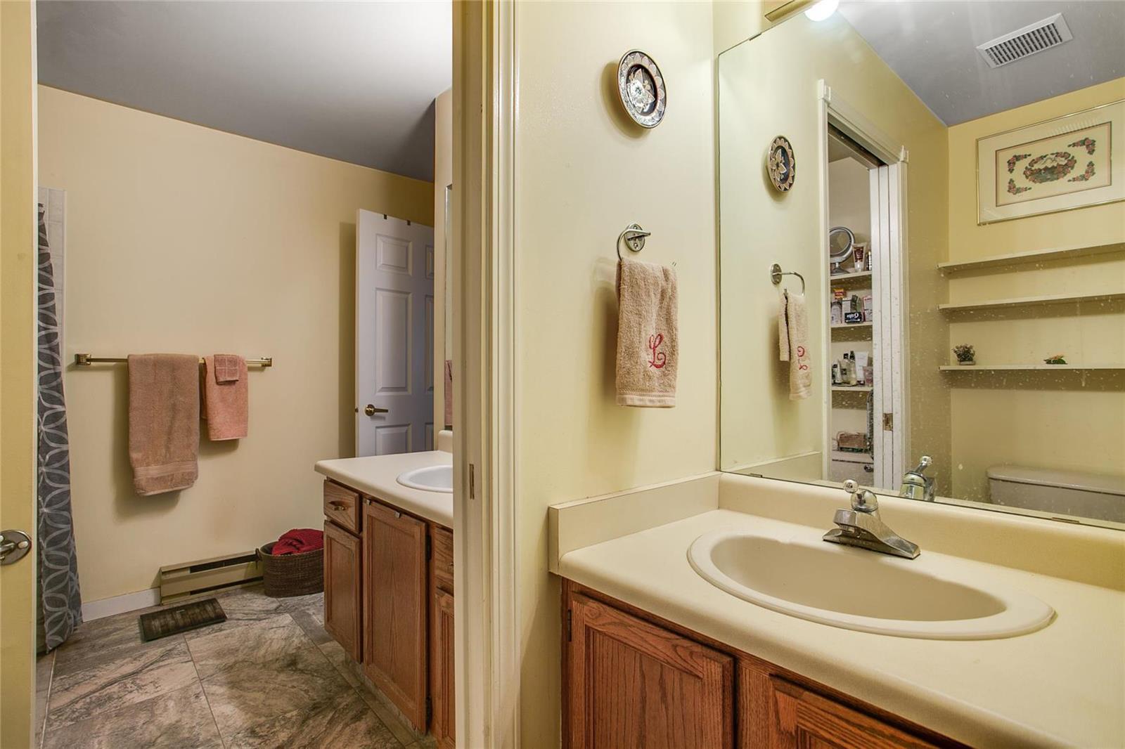 Listing 10270785 - Large Photo # 10