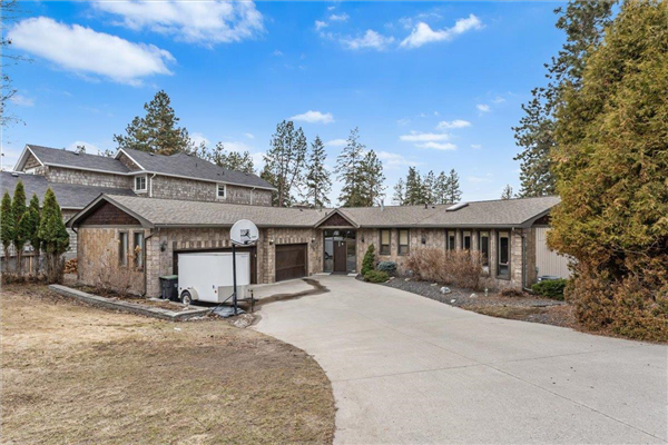5090 Weiss Court,, Kelowna