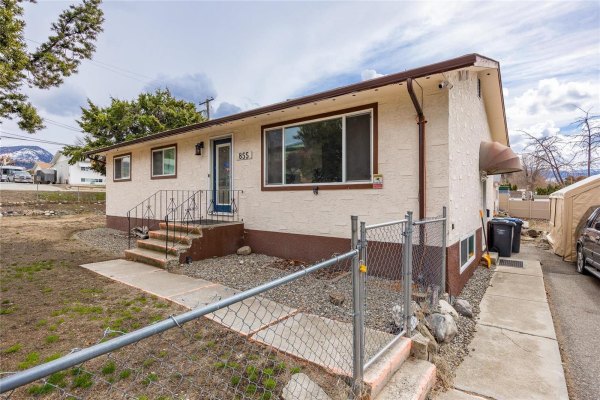 855 Saskatoon Road,, Kelowna