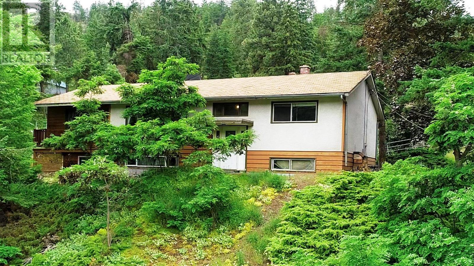 338 Clifton Road,