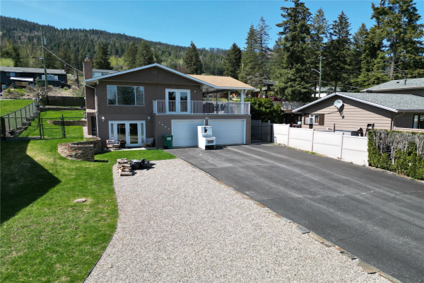 2089 Grandview Avenue,, Lumby