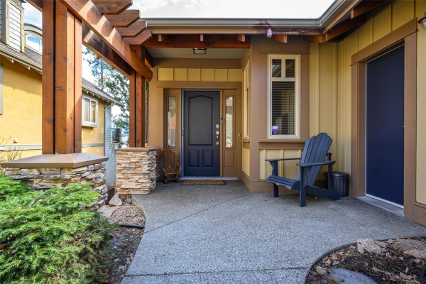 424 Niblick Court,, Vernon