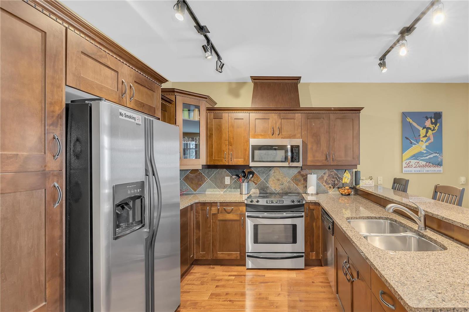 Listing 10271336 - Large Photo # 10
