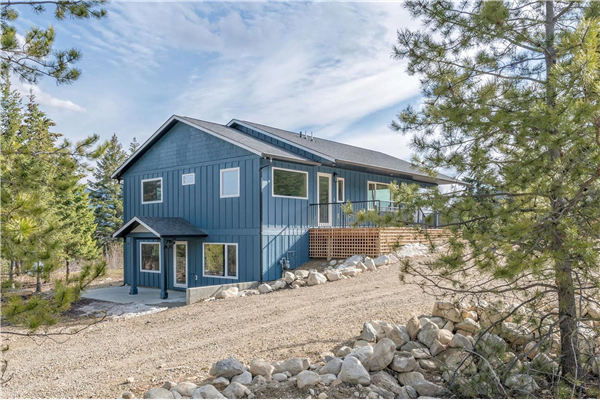 2351 60 Street, NW, Salmon Arm