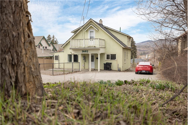 3602 Pleasant Valley Road,, Vernon