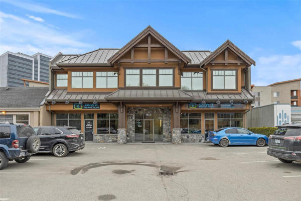 #201 1561 Sutherland Avenue,, Kelowna