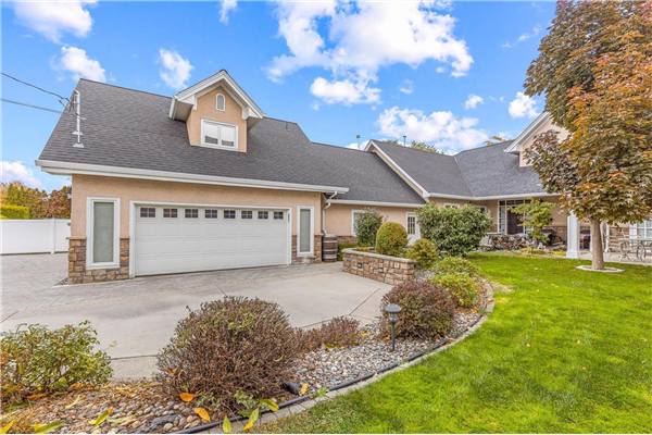 1571 Pritchard Drive,, West Kelowna