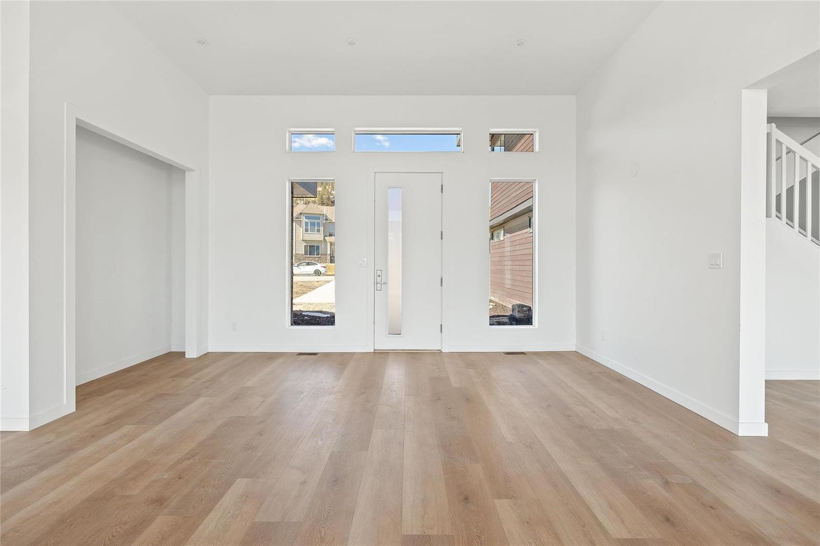 1085 Aubrey Road,