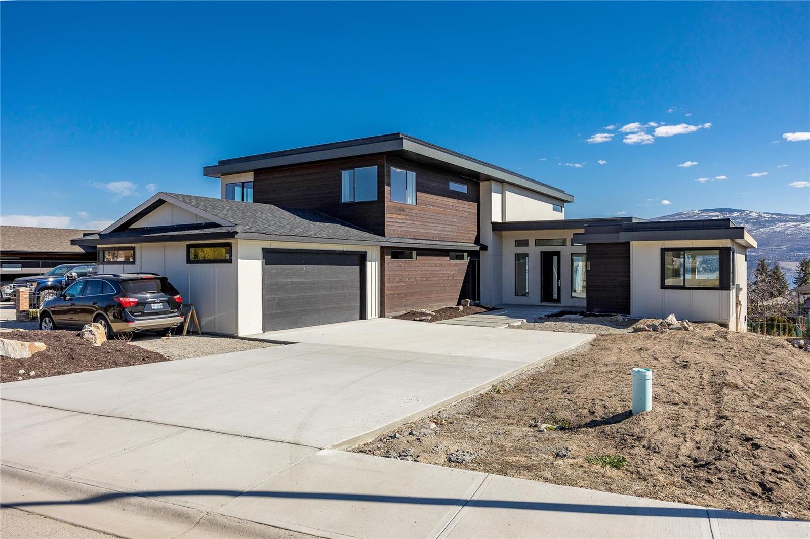1085 Aubrey Road,