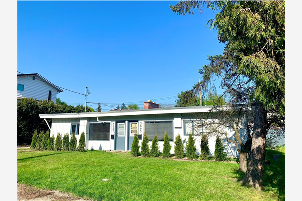 3605/3607 Alexis Park Drive,, Vernon