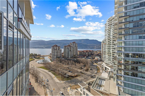 #1304 1232 Ellis Street,, Kelowna
