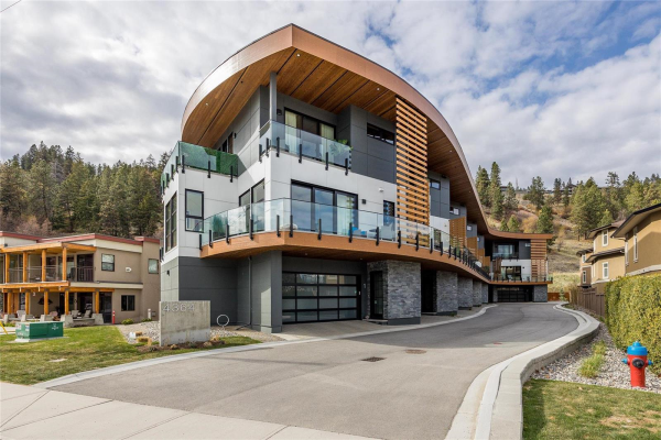 #5 4364 Beach Avenue,, Peachland