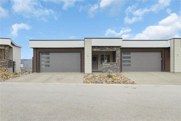 #4 1000 Mt Robson Pl Place,, Vernon