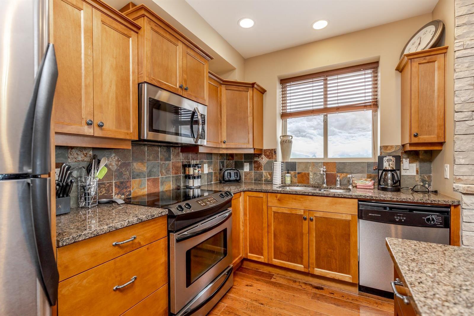 Listing 10273018 - Large Photo # 11