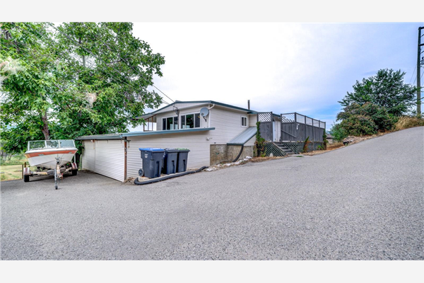 11342 Lodge Road,, Lake Country
