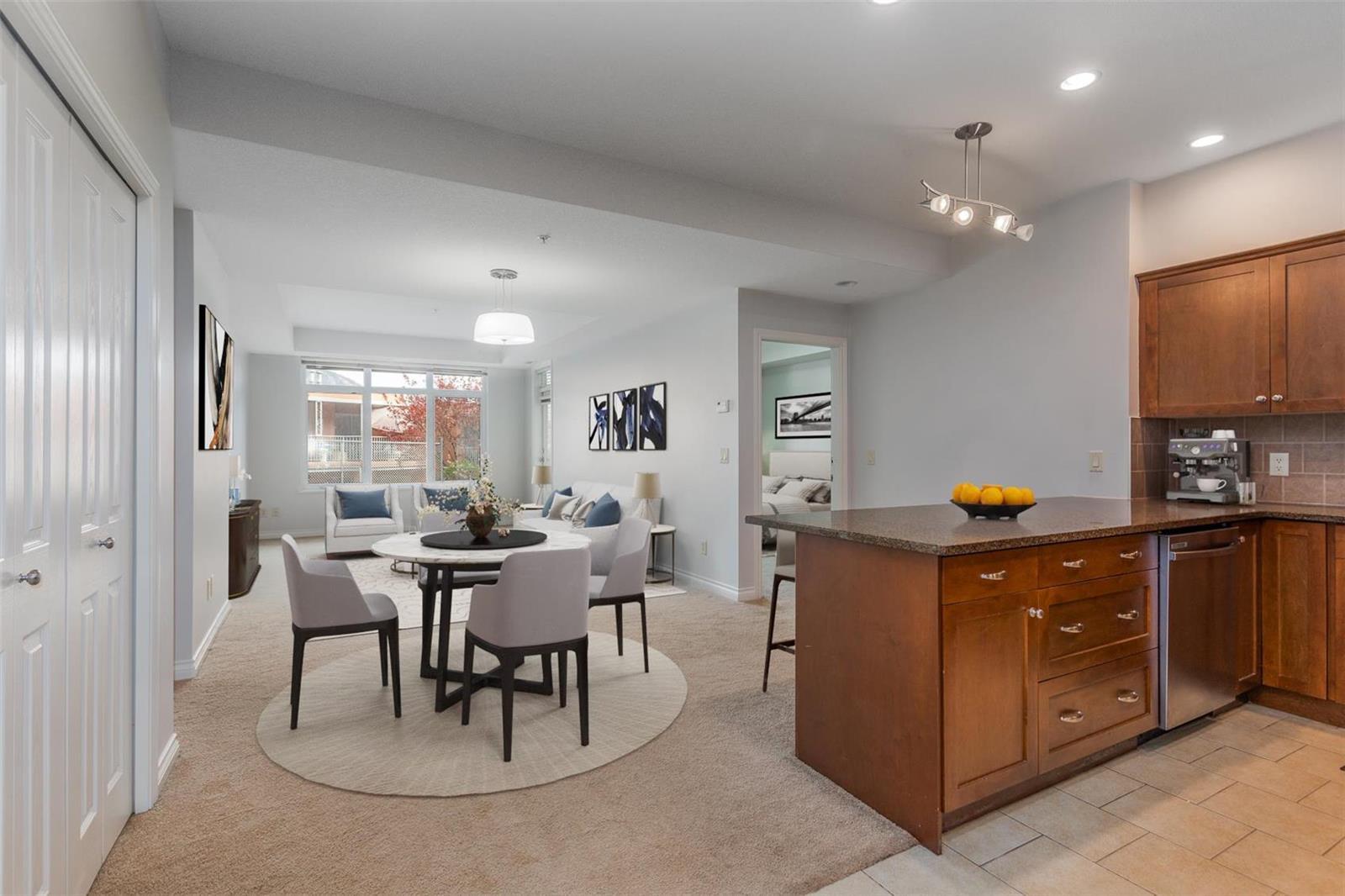 Listing 10273091 - Large Photo # 1
