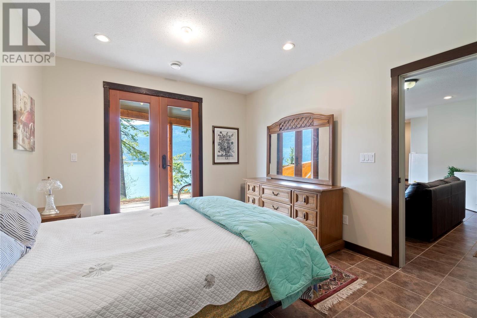 6432 Sunnybrae Canoe Point Road Unit# 6, #6