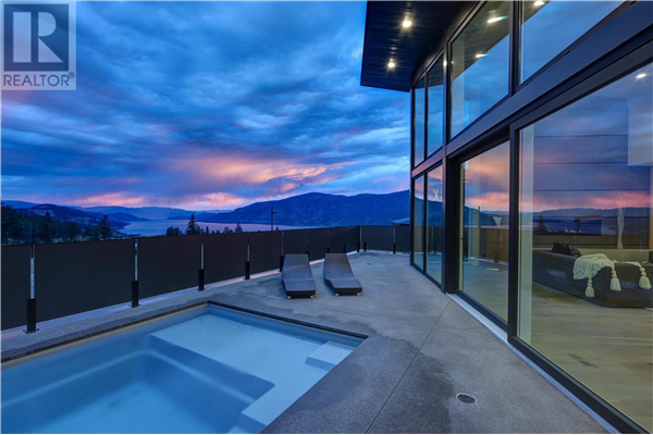 9857 Beacon Hill Drive,, Lake Country