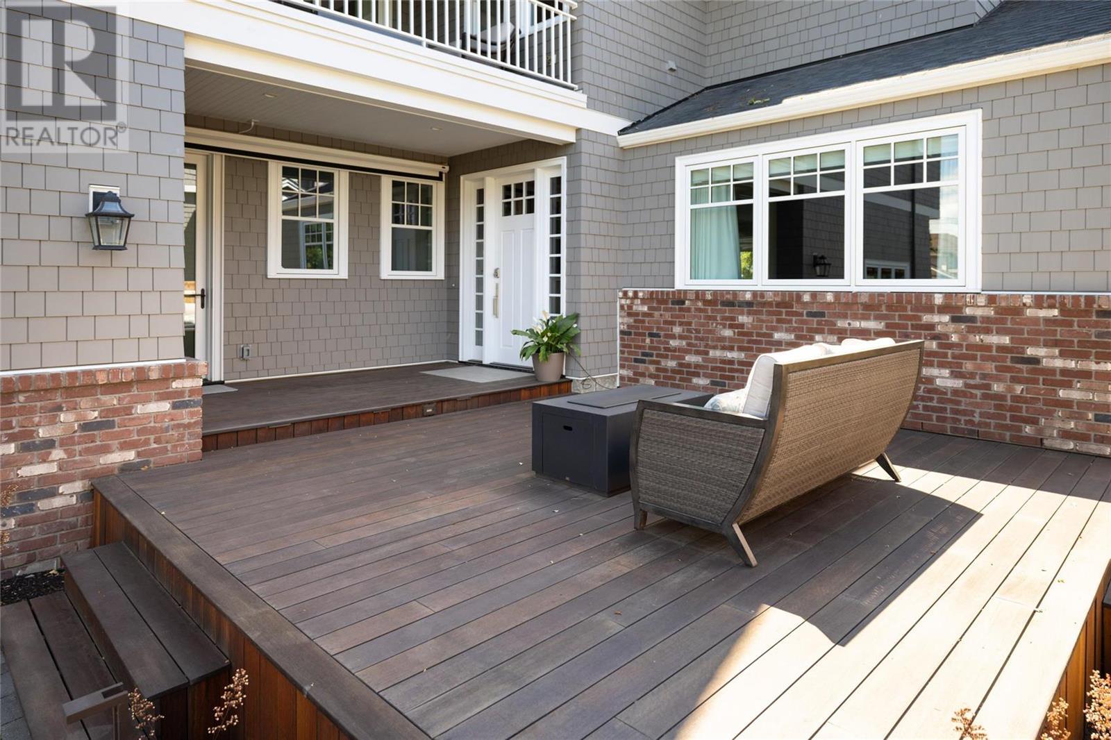 3590 Lakeshore Road