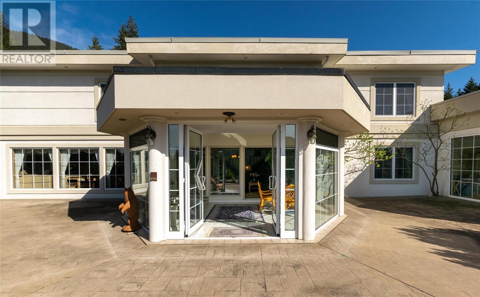 4111 Mikkelson Frontage Road