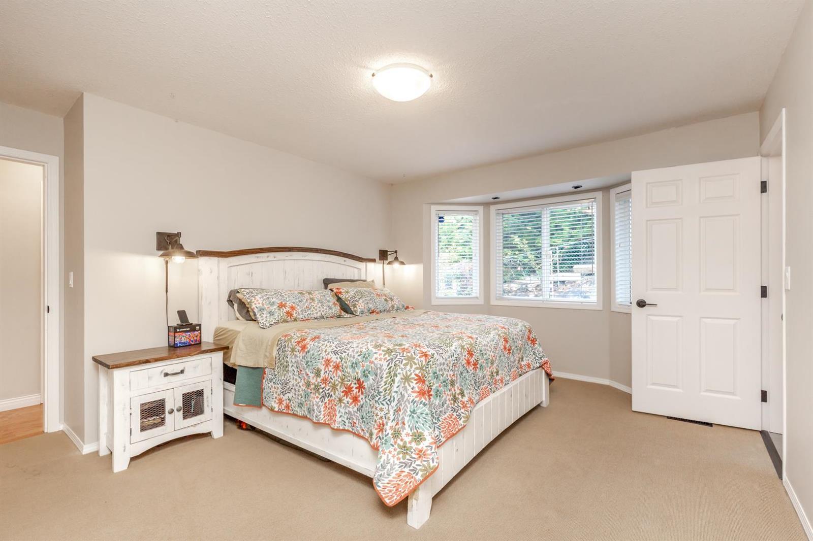 Listing 10273291 - Large Photo # 24