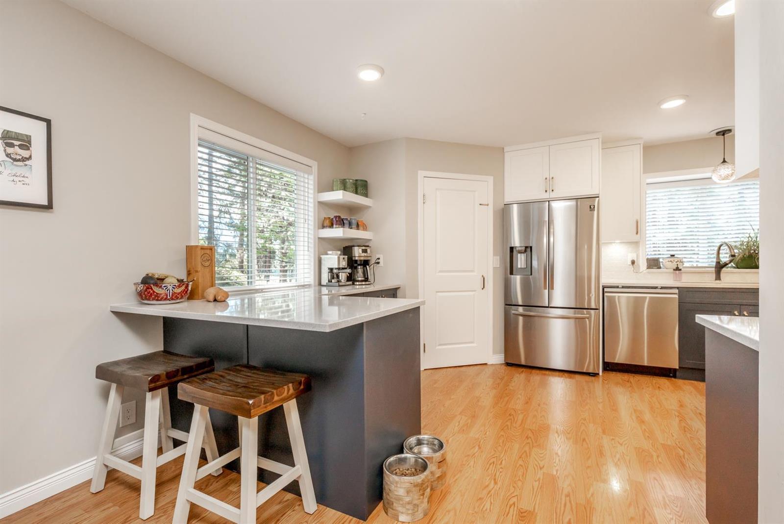 Listing 10273291 - Large Photo # 17