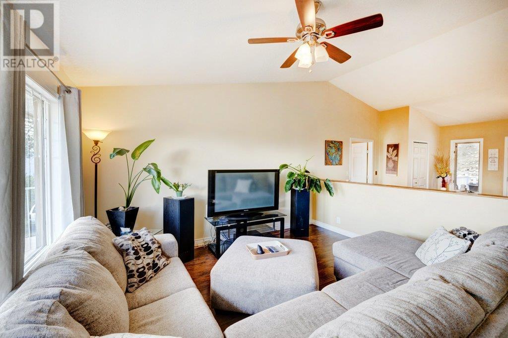 5270 TREPANIER BENCH Road