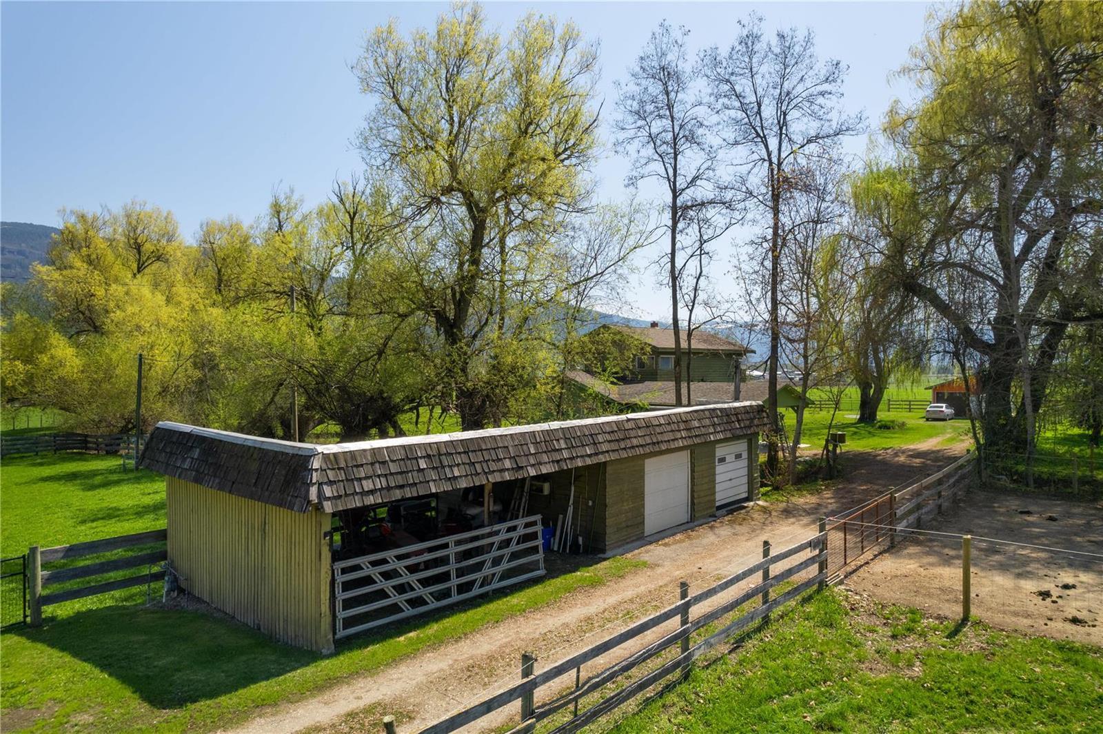 6619 Highway 97A