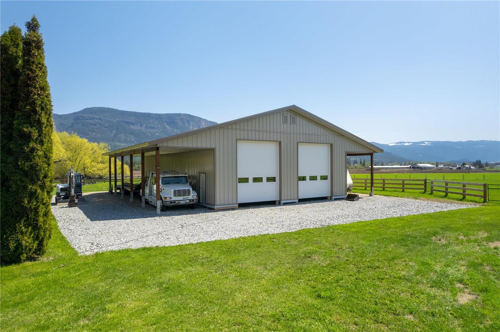 6619 Highway 97A
